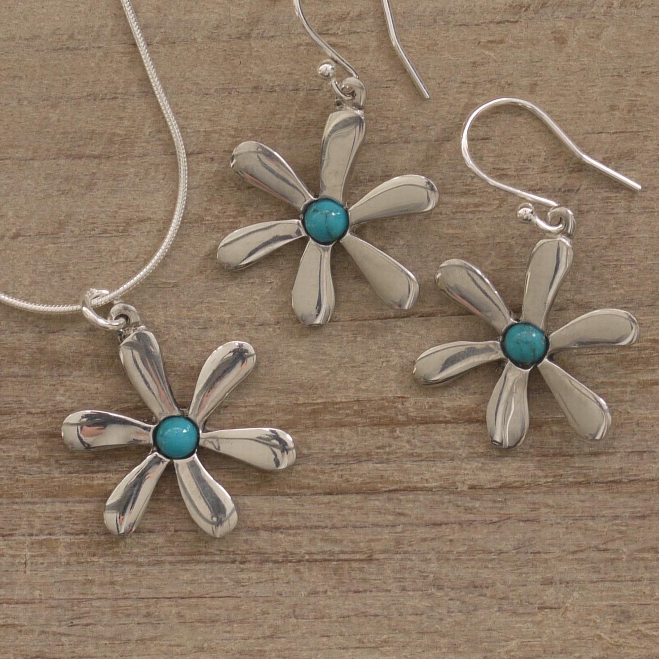 Daisy necklace discount and earring sets
